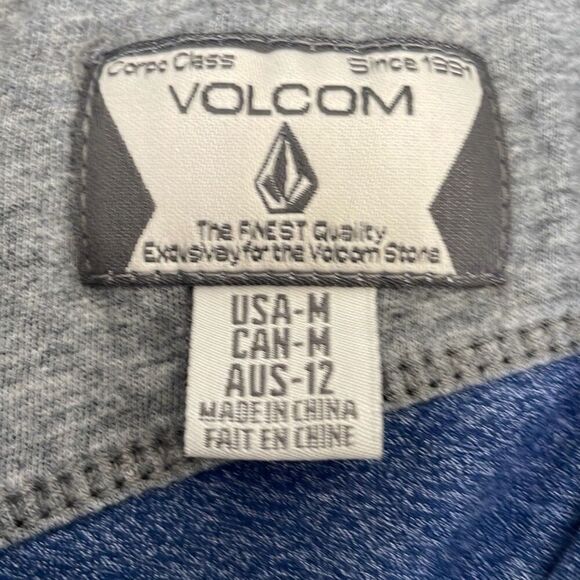 EUC! Volcom Boys Short Sleeve 3 Button Heathered Blue Polo Shirt Size M - Picture 6 of 6